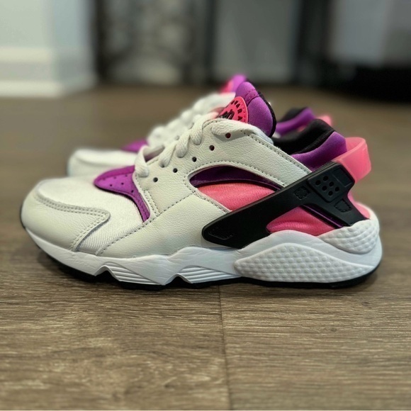 Nike Shoes - Nike Air Huarache "White/Black/Hyper Pink/Vivid Purple" sz 6